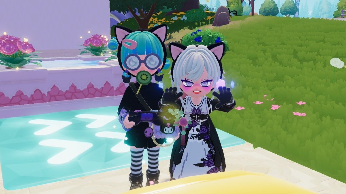 fleur_scent1's tweet photo. 今日も愉快なフレンドたち♡

黒ネコ🐈‍⬛な2人かわいい♡
ゾウさんフルコーデ🐘🐘🐘
シッポがお揃い黒コーデ♡ https://t.co/eSlEOeaAOI