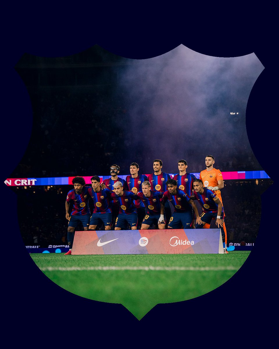 FCBarcelona_es's tweet photo. Nuestro escudo. Nuestro equipo. 💙❤️ https://t.co/aW8XHLk3ja