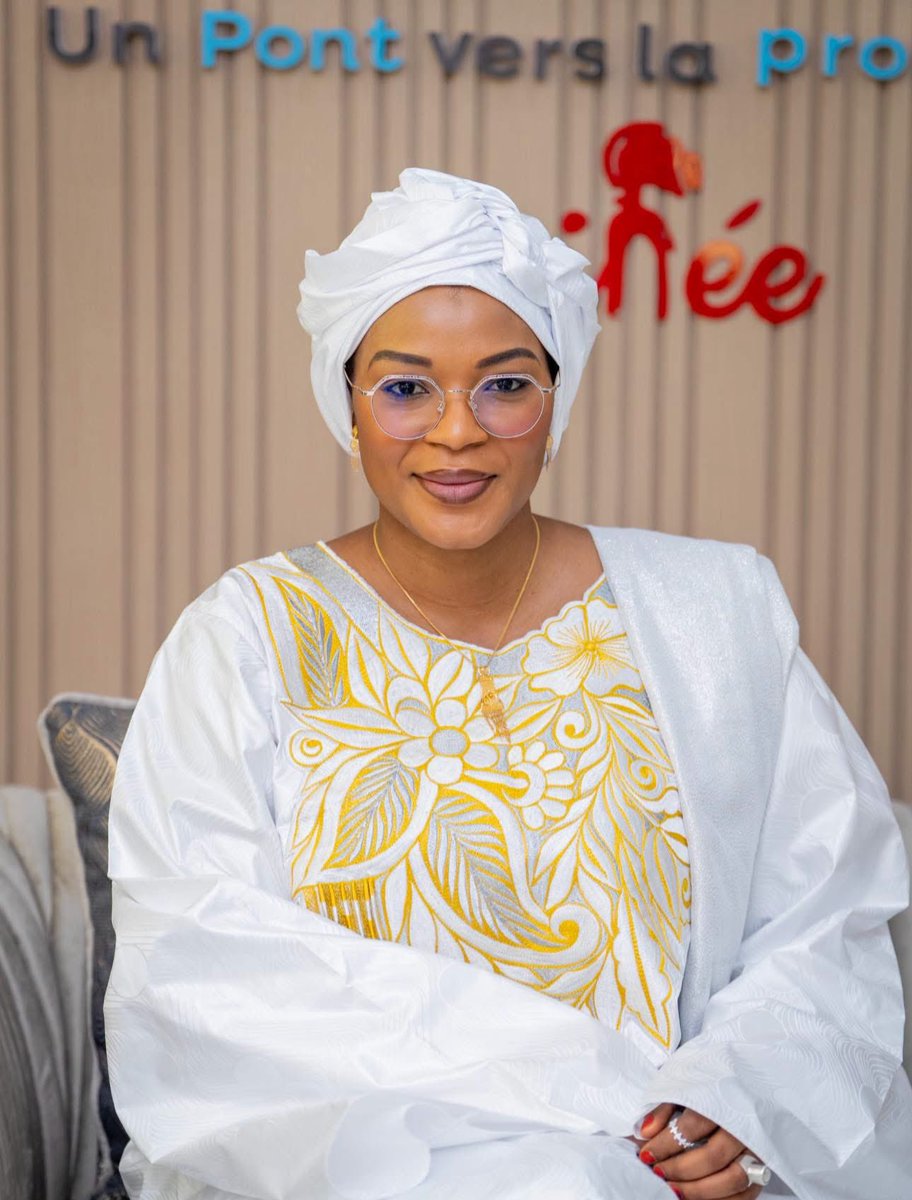 sidibe_diaka's tweet photo. 𝗗𝗷𝘂𝗺𝗺𝗮𝗵 𝗺𝘂𝗯𝗮𝗿𝗮𝗸 

« Et quiconque s'attache fermement à Allah, il est certes guidé vers un droit chemin. » Coran 

Je vous souhaite une excellente journée de prière sous la protection du Tout-puissant Allah.

-𝘿𝙧𝙚 𝘿𝙎- https://t.co/bjAcTWcmr3