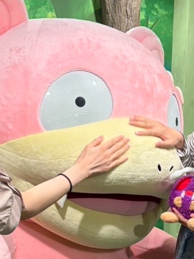 tamasun_'s tweet photo. ピンバッジ購入以外の全てができて満足
ふれあいハウスで触れ合うこともできたし https://t.co/fKUi0pg8yR