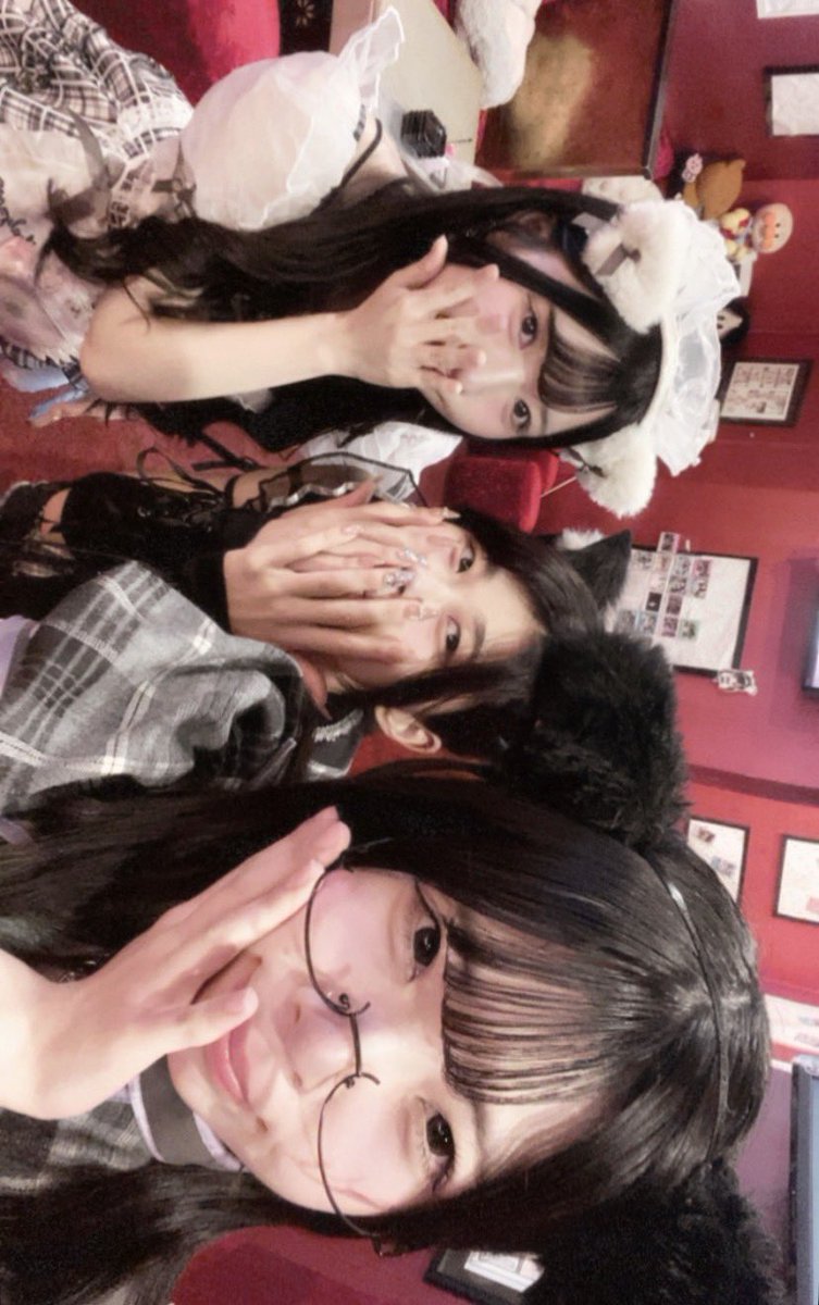 nekomimicafec4's tweet photo. 10/2 オープンしております👍
本��出勤８匹にゃん🐈

ゆゆにゃん🐈@yuyu_necoc4 
あづにゃん🐈@azu_c4 
ここあにゃん🐈@cocoa_C4_ 
になにゃん🐈@nina__sub 
りほぴにゃん🐈@rihopi_c4 
めろちにゃん🐈@merochi_C4 
かれんにゃん🐈@karenyan_c4 
ららにゃん🐈@cWhyiDW5H920659 

早い時間お得〜〜 https://t.co/slYqPuBx6f