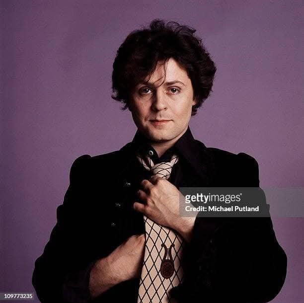 barbaravitali2's tweet photo. Remembering #MarcBolan September 30,1947_September 16,1977 (Age 29) #TRex #GlamRock https://t.co/vmHbtg9U95