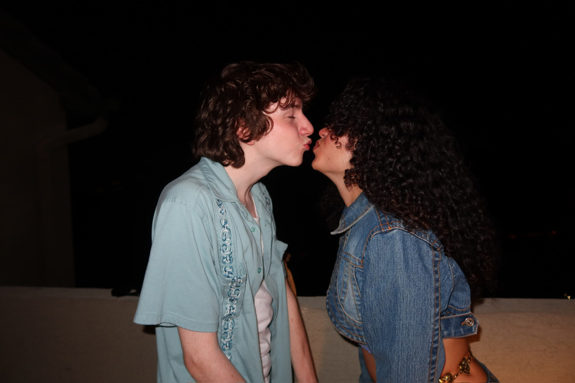 coconut01970's tweet photo. Coy is straight? no no no why? https://t.co/JCUgvLVFIN