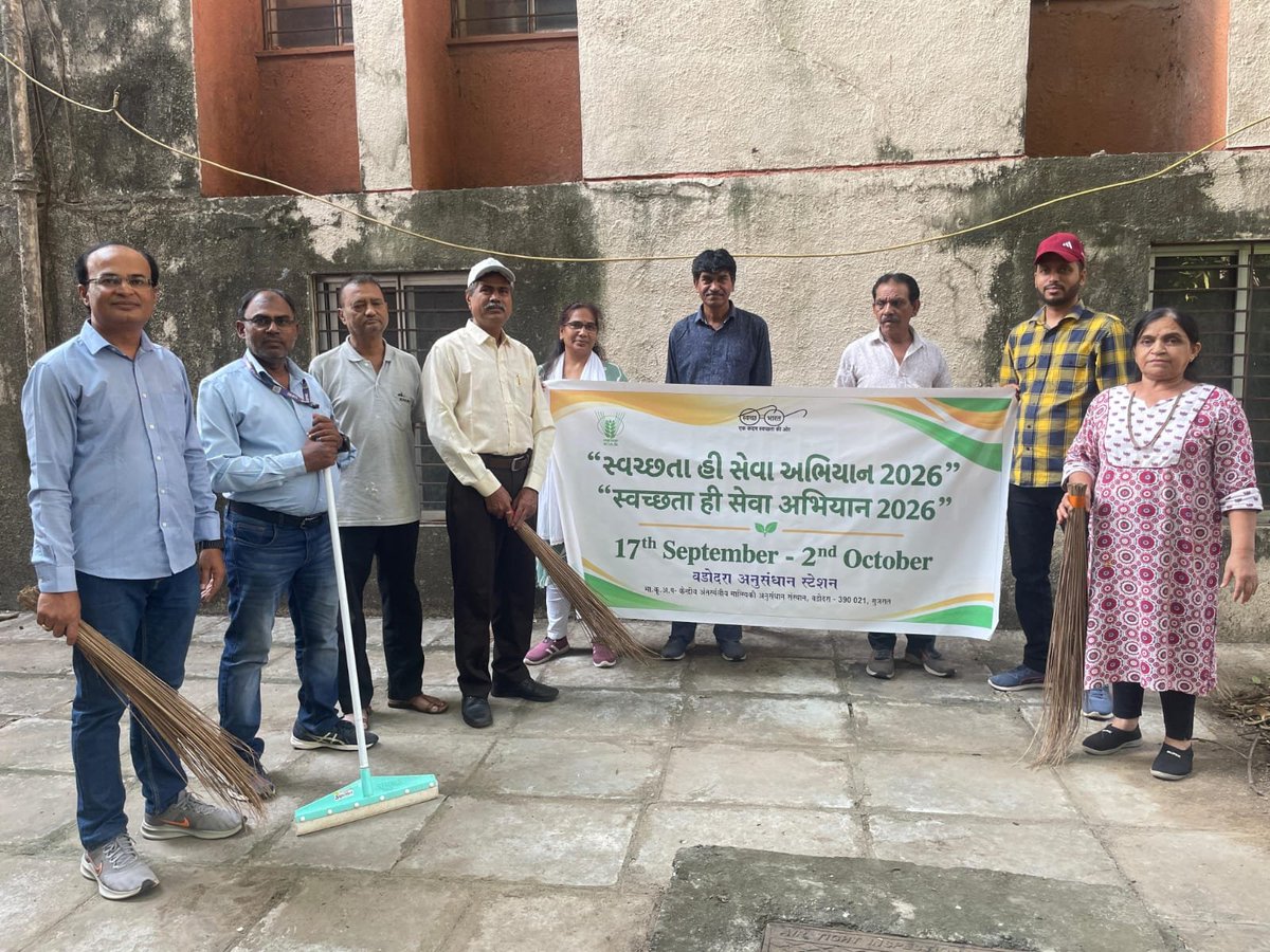 ICAR_CIFRI's tweet photo. Marking the commencement of Special Campaign 6.0  officials of @ICAR_CIFRI Vadodara centre actively participated in cleanliness drives at the office complex.

The initiative reflects a collective commitment to cleaner workplaces, reinforcing the spirit of Swachhata Hi Seva https://t.co/ONAGoi2nqD