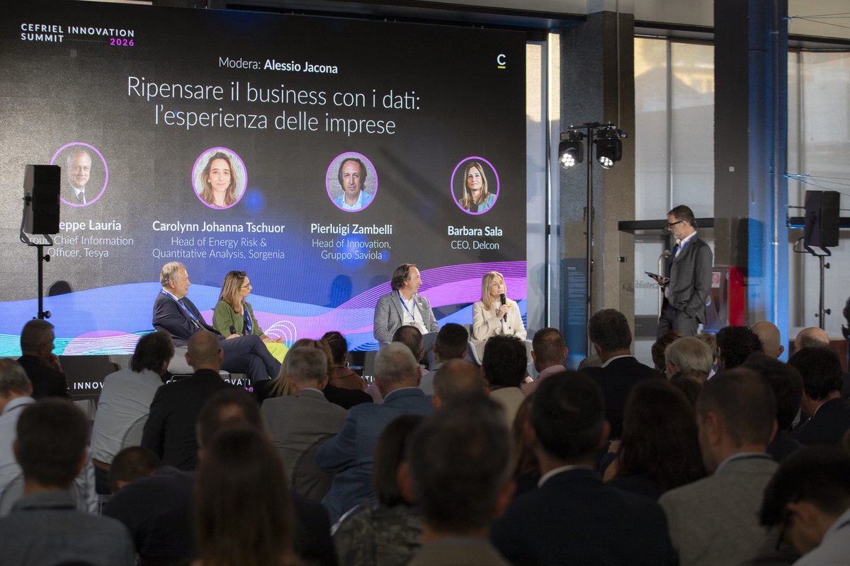 Cefriel's tweet photo. ✨📸Come si costruisce un’organizzazione capace di affrontare il futuro?

È questa la domanda che ha guidato gli interventi del Cefriel Innovation Summit 2026, che ha riunito lo scorso 28 settembre al @Museoscienza di Milano speaker dal mondo accademico, industriale e istituzionale.

L'evento ha esplorato le dimensioni che contribuiscono a costruire organizzazioni future-proof, capaci di evolvere in scenari complessial grazie ai dati, alla tecnologia, alla conoscenza e all’innovazione organizzativa. 

#CefrielInnovationSummit #FutureProof #Cefriel