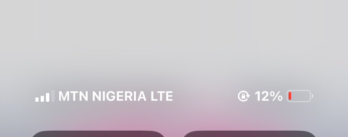 Ifeomaisagirl12's tweet photo. I just checked my bag and realized I forgot my power bank at home😭😭 https://t.co/AdEm4whFAL