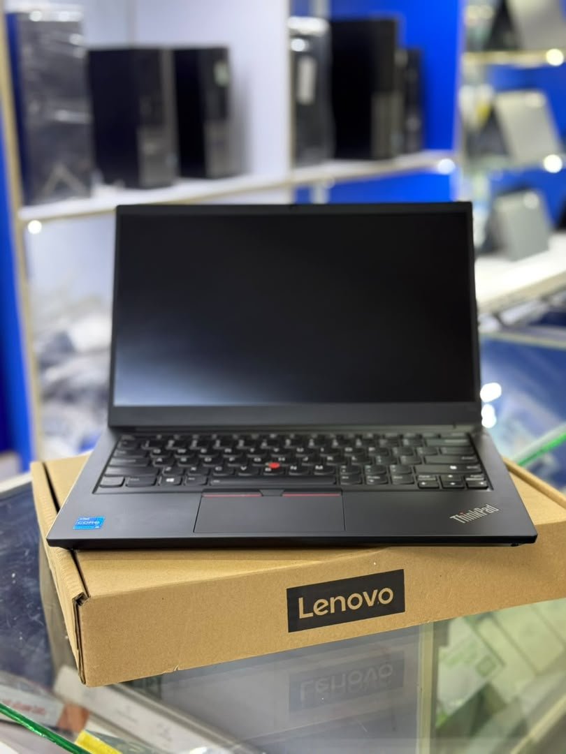 ROXITECHNOLOGIE's tweet photo. Visit Us at E-Tower Building Shop No C10 3rd floor along Kampala Road.

Lenovo Thinkpad T14  icore5 12th Gen 16Gb RAM 512Gb SSD. Backlight keyboard, Face id, 14 inches Size.

Call/Whatsapp Us on;
+256759309953/+256774306597.
#Engineers #Students #Programmers #offices #Banks https://t.co/fTPIpDo3hg