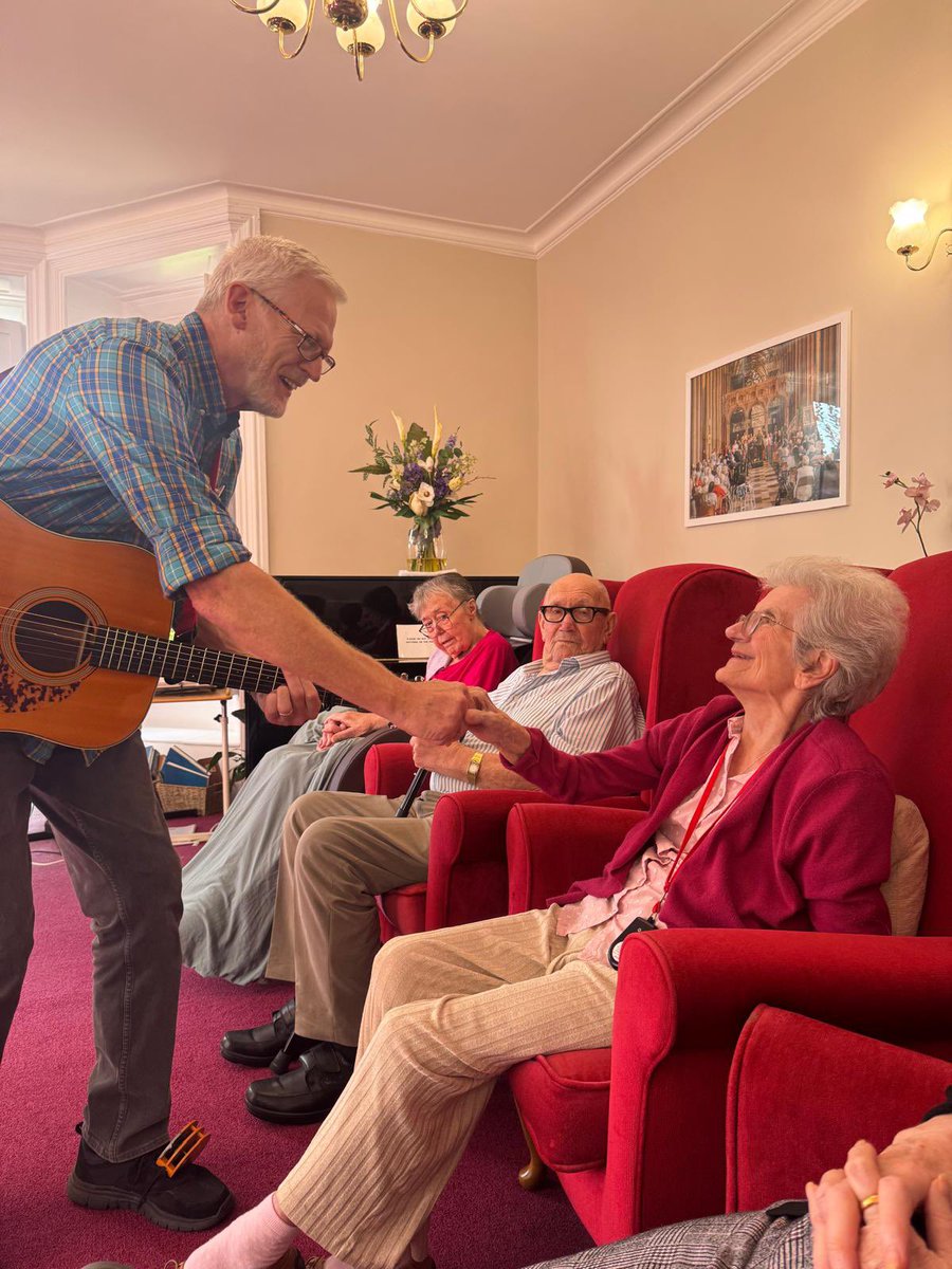 Bristolcarehome's tweet photo. 🎶 Thinking Music with Phil! 🎶
This afternoon at Glebe House, we were delighted to welcome back Phil from Thinking Music!! 🎸😊
#GlebeHouse #ThinkingMusic #LiveMusic #MusicAndMemories #MakingMemories #ResidentLife #MusicBringsJoy #GoodTimesTogether https://t.co/ZrvtM089Q9