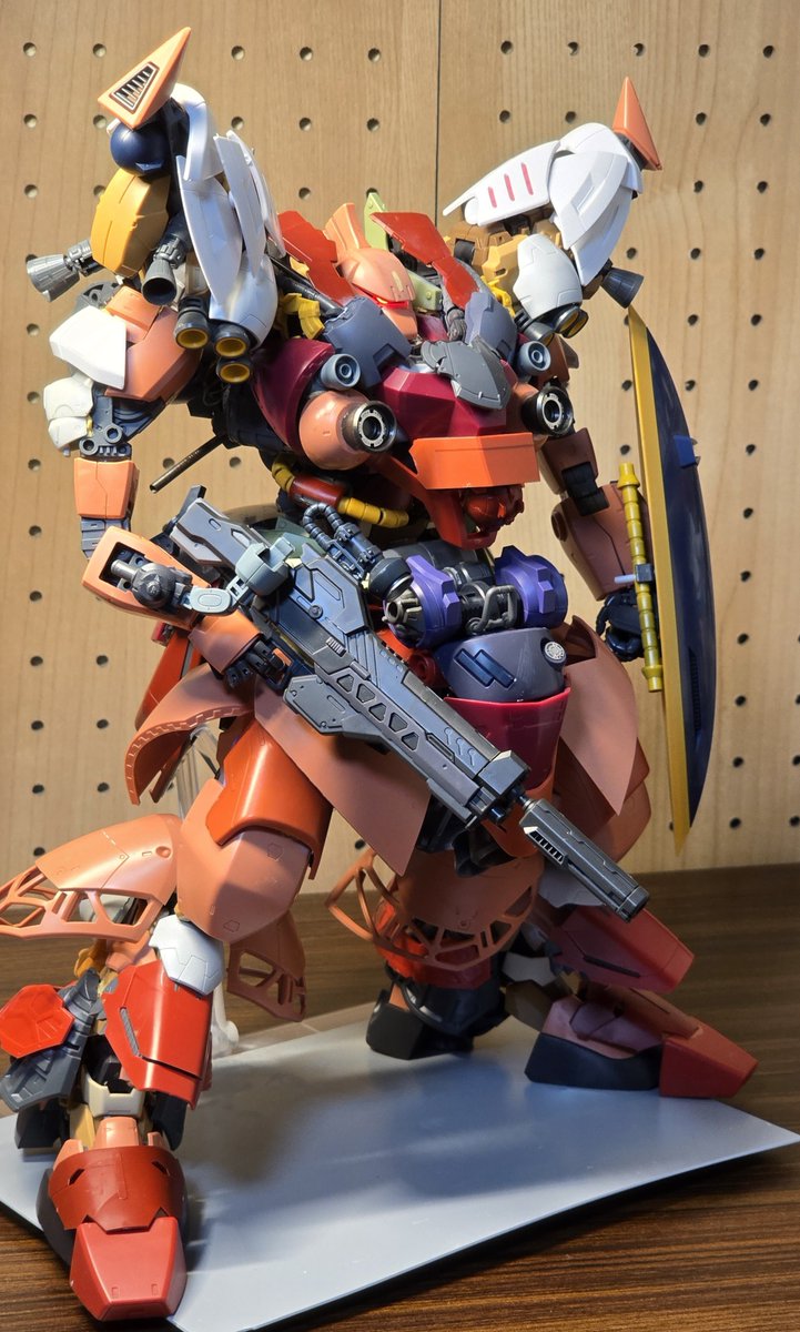 ninjin_14789's tweet photo. ゲルググ！デカイんだよね https://t.co/HsUFJRbC5j