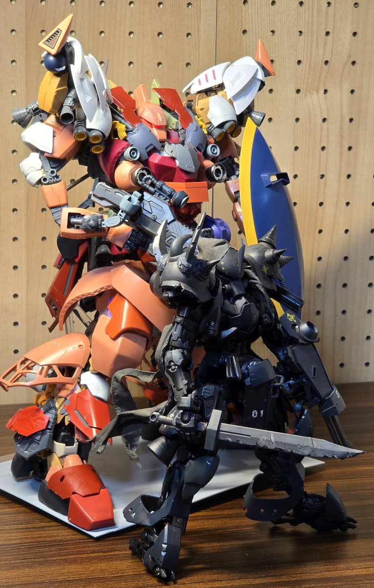 ninjin_14789's tweet photo. ゲルググ！デカイんだよね https://t.co/HsUFJRbC5j