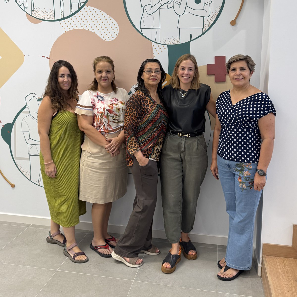 COECordoba's tweet photo. 🇵🇾 🇪🇸 Enfermeras paraguayas de #GEDES han visitado esta semana el @COECordoba y han compartido también momentos y proyectos en las IV Jornadas de Investigación del Colegio, en el marco de una visita en la que han estado acompañadas por la cooperante cordobesa Inmaculada Lara. https://t.co/LsBe9JVyXT