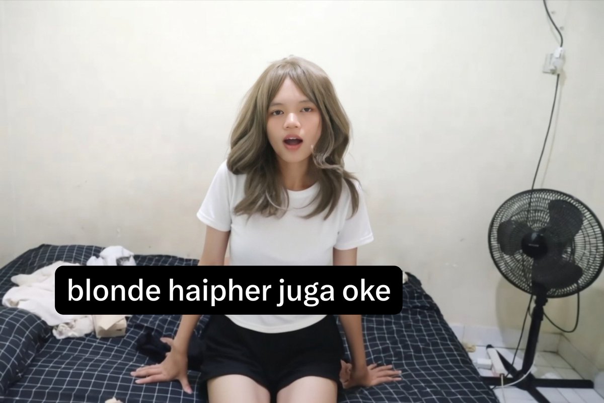 luicwa's tweet photo. yang blonde baik aja

https://t.co/1NaKhOvhT5 https://t.co/lMFjS1LTiv