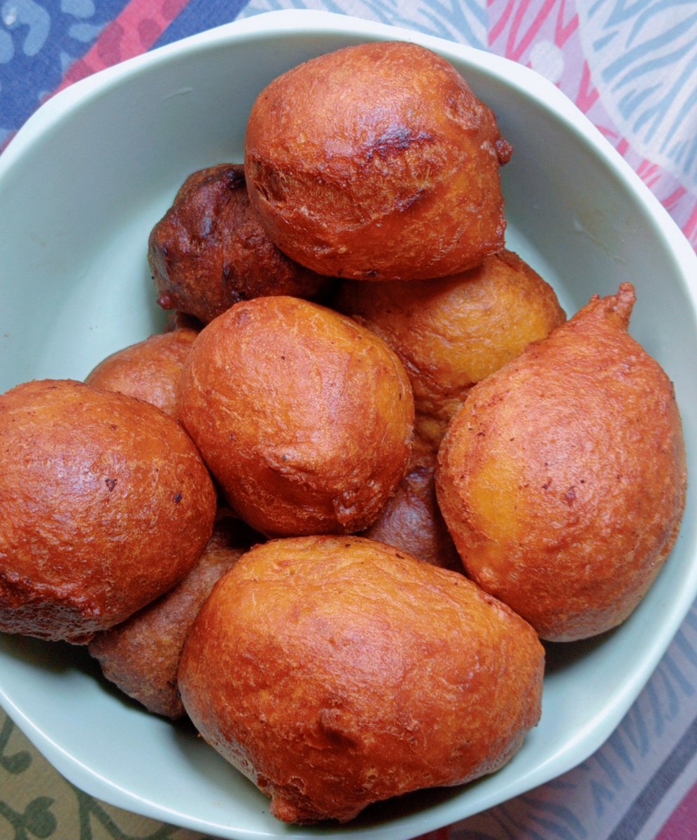 Tokeoye's tweet photo. Ẹ patronise mi ẹ jọ 🙏🙏🙏 

I will give you Puffpuff https://t.co/KrpbJEo2io