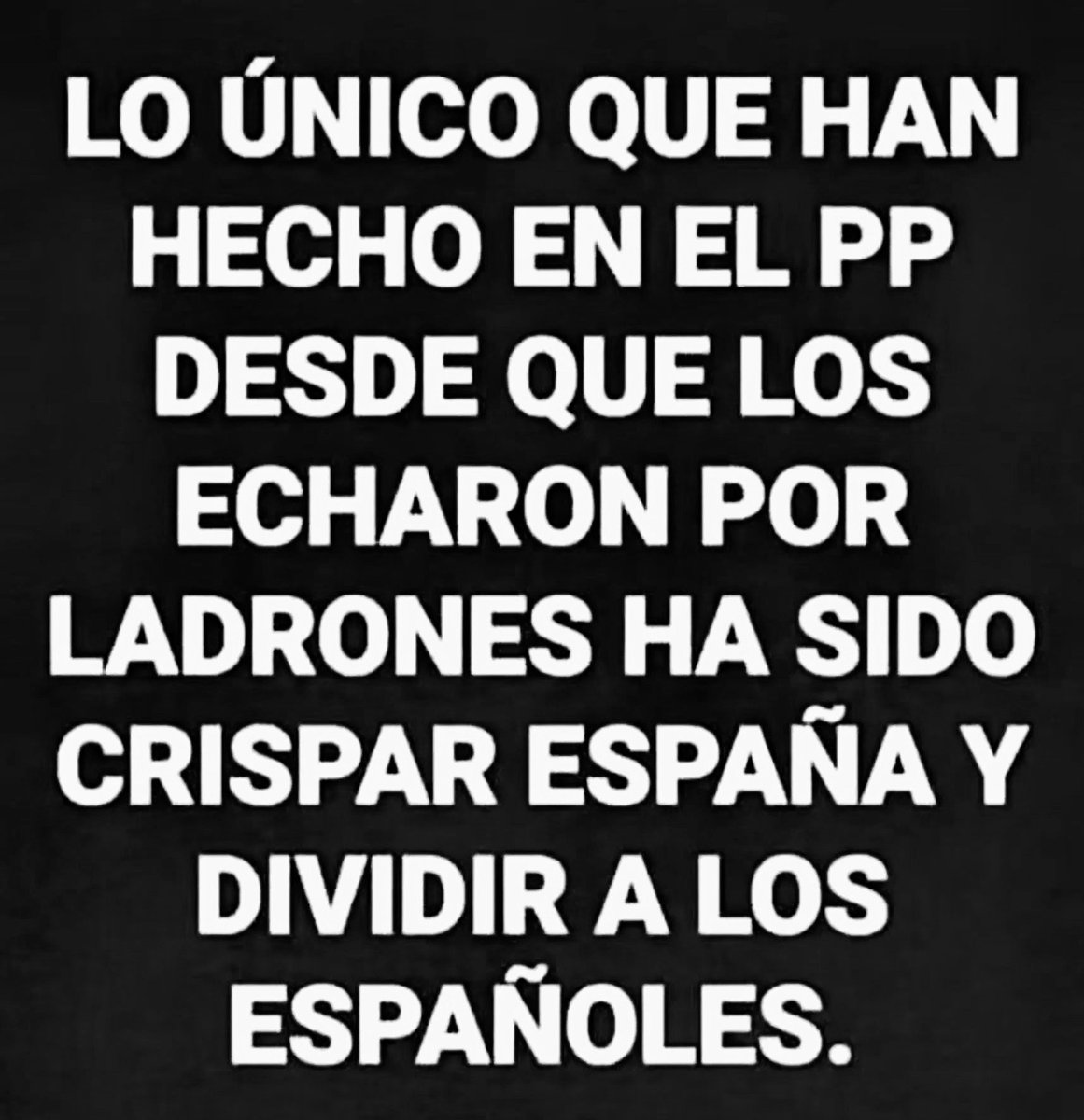 ELTOLAVARA6's tweet photo. Dice Ayuso que las tres izquierdas están preparando el terreno para quemar las calles..No,psicópata,las calles van a arder porque las derechas vais a votar a favor de los BUITRES para que sigan devorando a gente vulnereble..Ladrones,sinvergüenzas. 
                           👇 https://t.co/bd0ryOrcLI