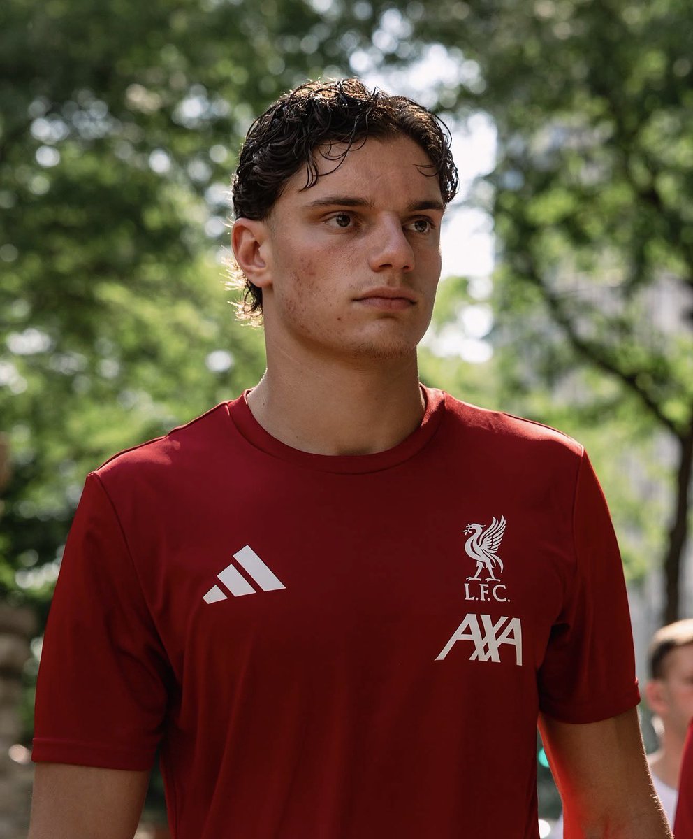 Braden_LFC's tweet photo. Just a reminder Leoni is back THIS month 🔥 https://t.co/7vvknC4jYX