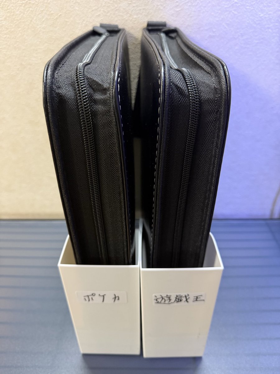 Phasezerobomb's tweet photo. 本日はたくさんの買取ありがとうございます！

こちら遊戯王のストレージも大変見やすくなりました😁

こちらのファイルにはポケカのSR.SARなどがあります

遊戯王のファイルには高レアなカードを入れさせて頂きました！
レア度をあげたい方は是非☺️

#ポケカ
#遊戯王 https://t.co/jZ8AVOHLoq