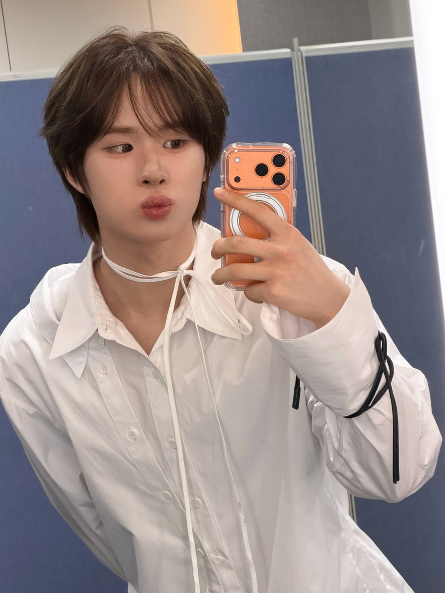 notyournoahs's tweet photo. ⠀ 

ㅤ✎「  #2GETHER47   」
⤹  💬  ；𝒇𝒓𝒐𝒎 𝗡𝗢𝗔𝗛 🐤

Wrapping up a beautiful day!🌙❤️
오늘 너무 행복했어요. I’ll be on NATION live tomorrow night to catch up and chat with all of you.
Make sure to tune in, okay? 내일 밤에 우리 꼭 만나요! Can’t wait!🧸💬

@OFCTWG @NATIONFFICIAL 

⠀