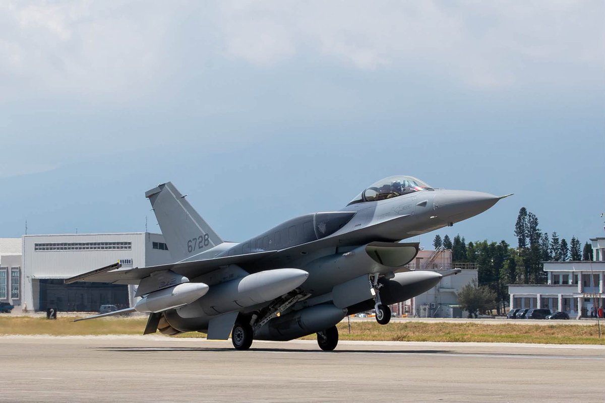 taiwaninchennai's tweet photo. 🇹🇼✈️ Today, 2nd october 2026, Taiwan welcomes its first two F-16V Block 70 fighter jets from the U.S.

Strengthening self-defense and air-defense capabilities. 

Committed to peace and stability across the Taiwan Strait. 🕊️
https://t.co/HXz9QubyaP https://t.co/twEZFzLZDu