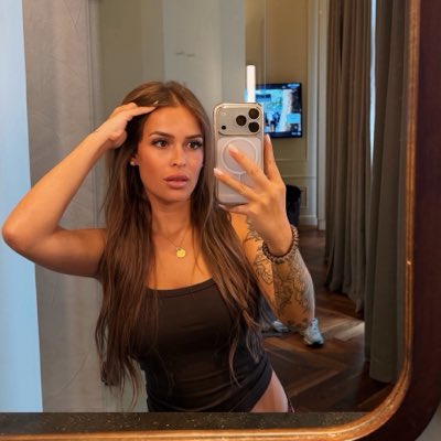 BrattyDebo's tweet photo. #NuevaFotoDePerfil https://t.co/KYVQYgWNg5