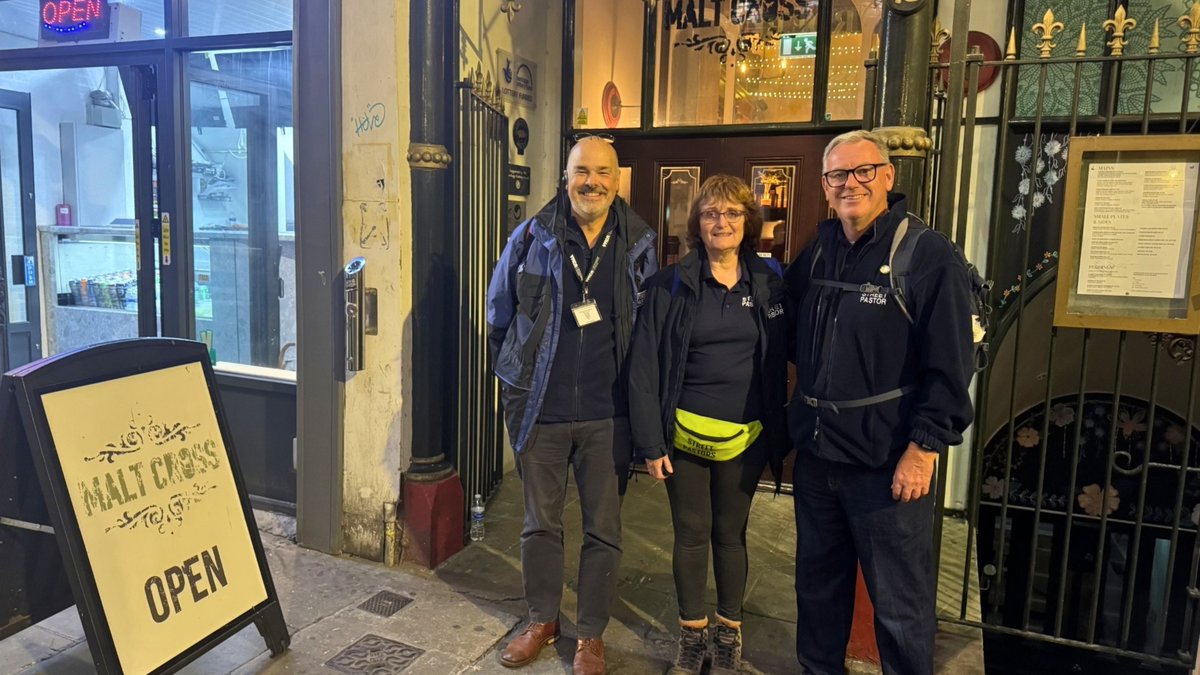 NottsOPCC's tweet photo. 🤝 Street Pastors working through the night to keep Notts safe!

A volunteer-led scheme part-funded by Police and Crime Commissioner Gary Godden helped provide an extra layer of safety for new students!

Watch our video: https://t.co/97u7wRTDGt https://t.co/Qdwzb6jgPt