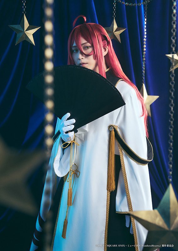 kenta_kamakari's tweet photo. ミュージカル『PandoraHearts』RetraceⅡ

間も無く初日！！開幕！！

座長、賀三からの差し入れでみんなで全開です！
ありがとう！！

PandoraHeartsの世界をお楽しみください

#パンミュ https://t.co/Iee6iFBiOR