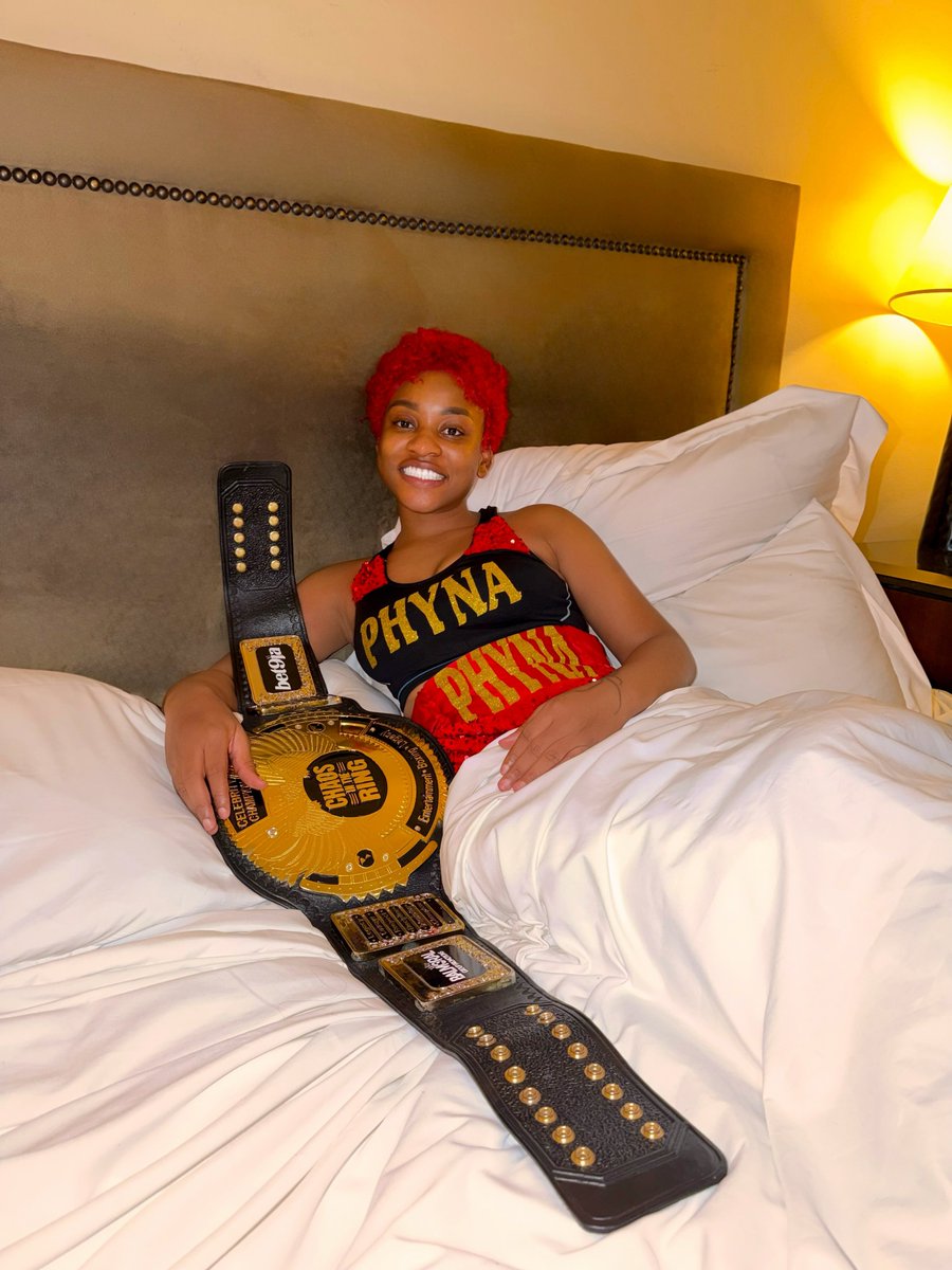 AfricaFactsZone's tweet photo. Phyna will receive N50 million ($38,000) and a new electric vehicle for defeating Nkechi Blessing to win the Women's Celebrity Boxing Title.

She is the first female Celebrity Boxing Champion in Chaos In The Ring history in Nigeria. https://t.co/2XrqQbkVCd