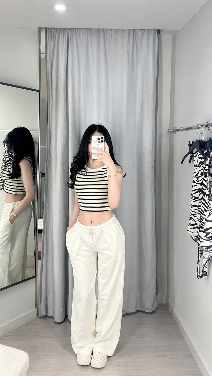 Roe4Rochelle's tweet photo. udh avail lgi ya

#bocilegon 
#availcilegon https://t.co/zz3b7xaIif