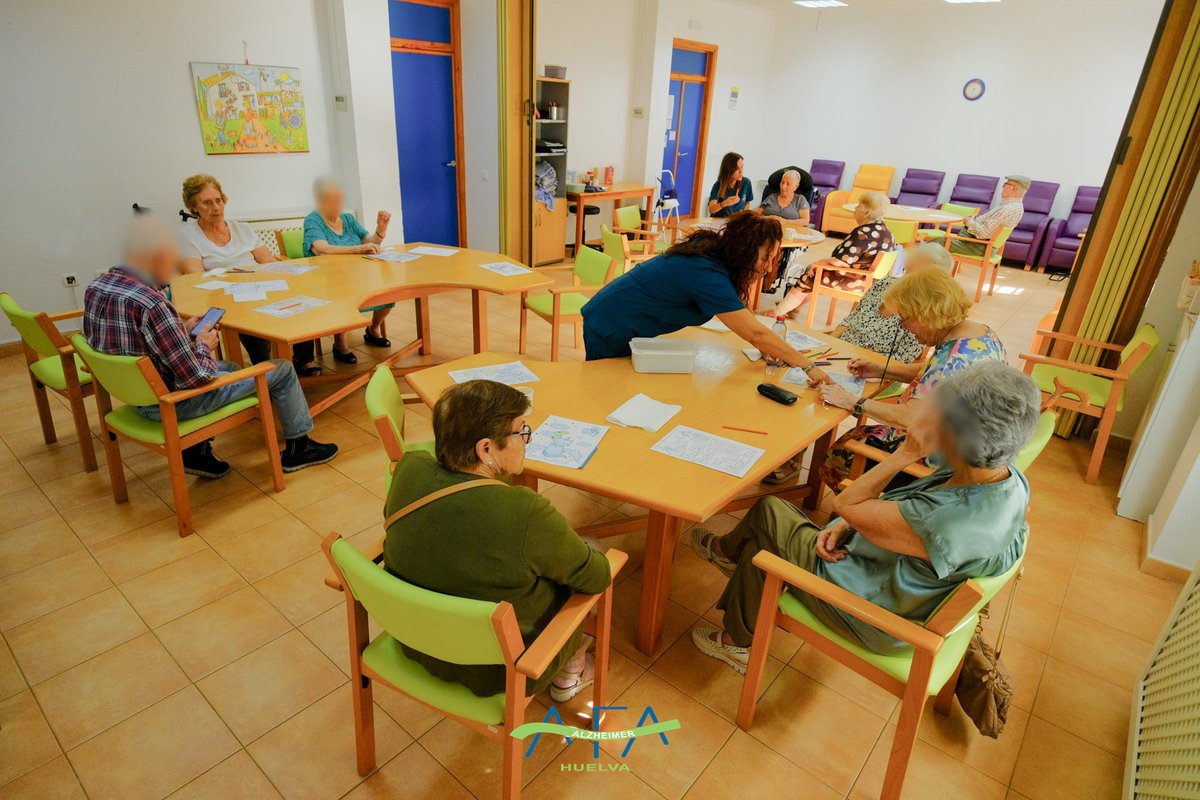 AFAHuelva's tweet photo. Resumen semanal en fotos de nuestro trabajo en AFA Huelva, en las distintas salas y talleres de:
- Unidad de Entrenamiento de Memoria.
- Terapias No Farmacológicas.
- Centro de Día.
#AFAH #Huelva #Alzheimer #diaadia https://t.co/MR42EsMqoi