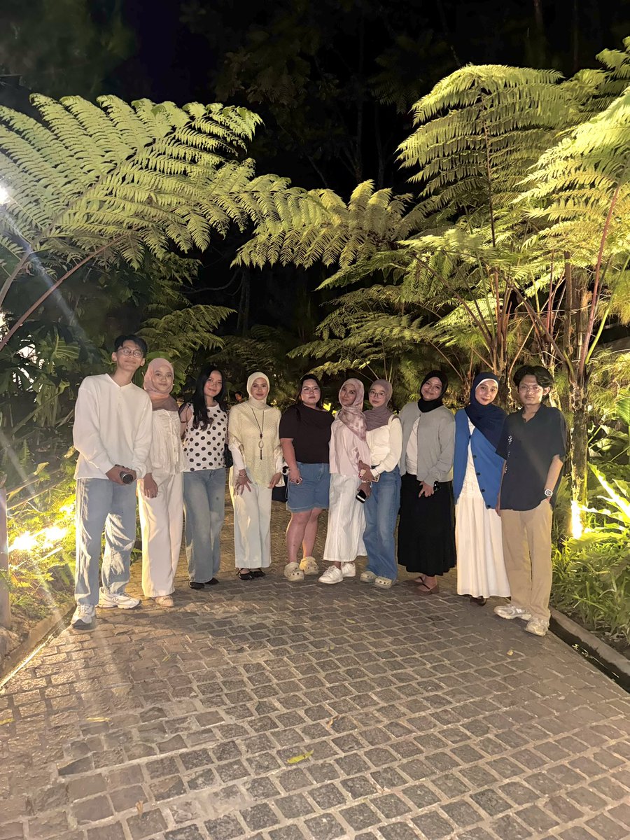 BlueCramel's tweet photo. Riil brok, gada yg nyangka but i love you guys so much😭🫰🏻❤️‍🔥 https://t.co/wx0tKqTyKb