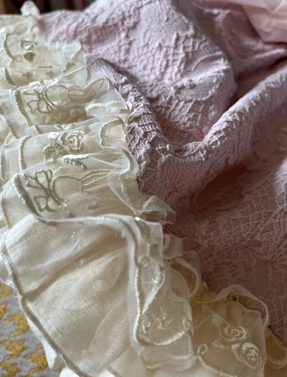 drift_harry_7c5's tweet photo. Love the delicate and playful vibes of this unloaded vintage charm https://t.co/dhDeuvn403