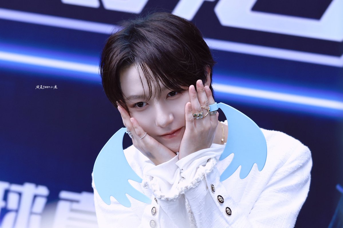 morningDeer0323's tweet photo. 261002런쥔
#런쥔 
#RENJUN 
#仁俊 https://t.co/mvRsYQgiIU