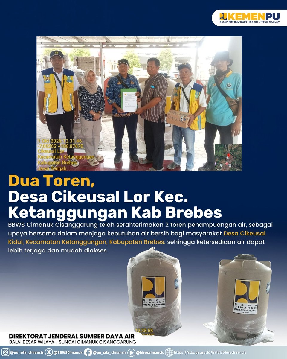 BBWSCimanuk's tweet photo. Pasokan air yang datang ke Desa Cikeusal Lor, Kabupaten Brebes kini punya tambahan tempat untuk ditampung. Dua toren didistribusikan agar air bisa disimpan dan tetap tersedia

#sigapmembangunnegeriuntukrakyat
#mengelolaairuntuknegeri
#bersamamenjagaair
#jagaketersediaanair https://t.co/XVyZrp6TJG