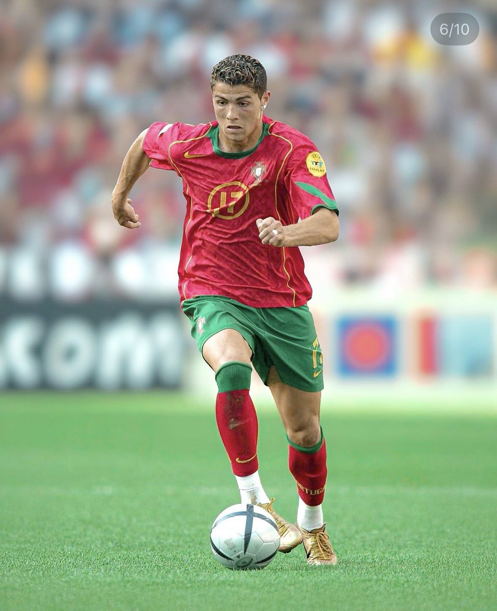 fedevalv_'s tweet photo. Hated. Adored. But never Ignored. 

Viva Ronaldo! ❤️ https://t.co/81EdR5LxvN
