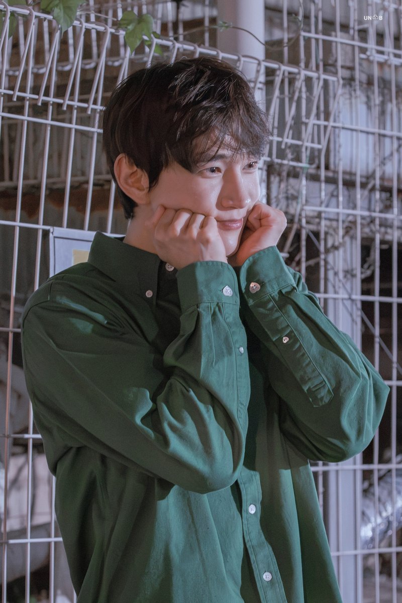 Freeze_B_'s tweet photo. 260926밤
연극 #쇄골에천사가잠들고있다 퇴근길

#김서환 배우님
볼찌부 ~~~~~~~~~~~ '3' https://t.co/rMX25wxDgs