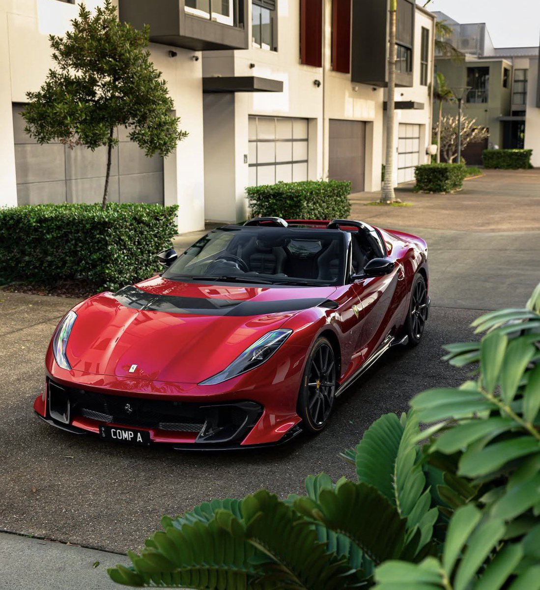 carpxrnpicx's tweet photo. Ferrari 812 Competizione Aperta https://t.co/rzMAVC5lJa
