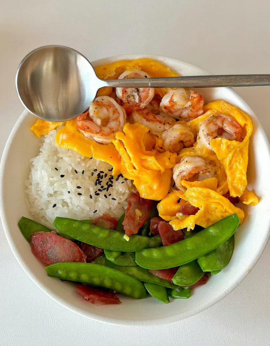 BeatIcebyvf's tweet photo. [The dish is so delicious that I can't stop ordering more]， https://t.co/oxmvOValyY