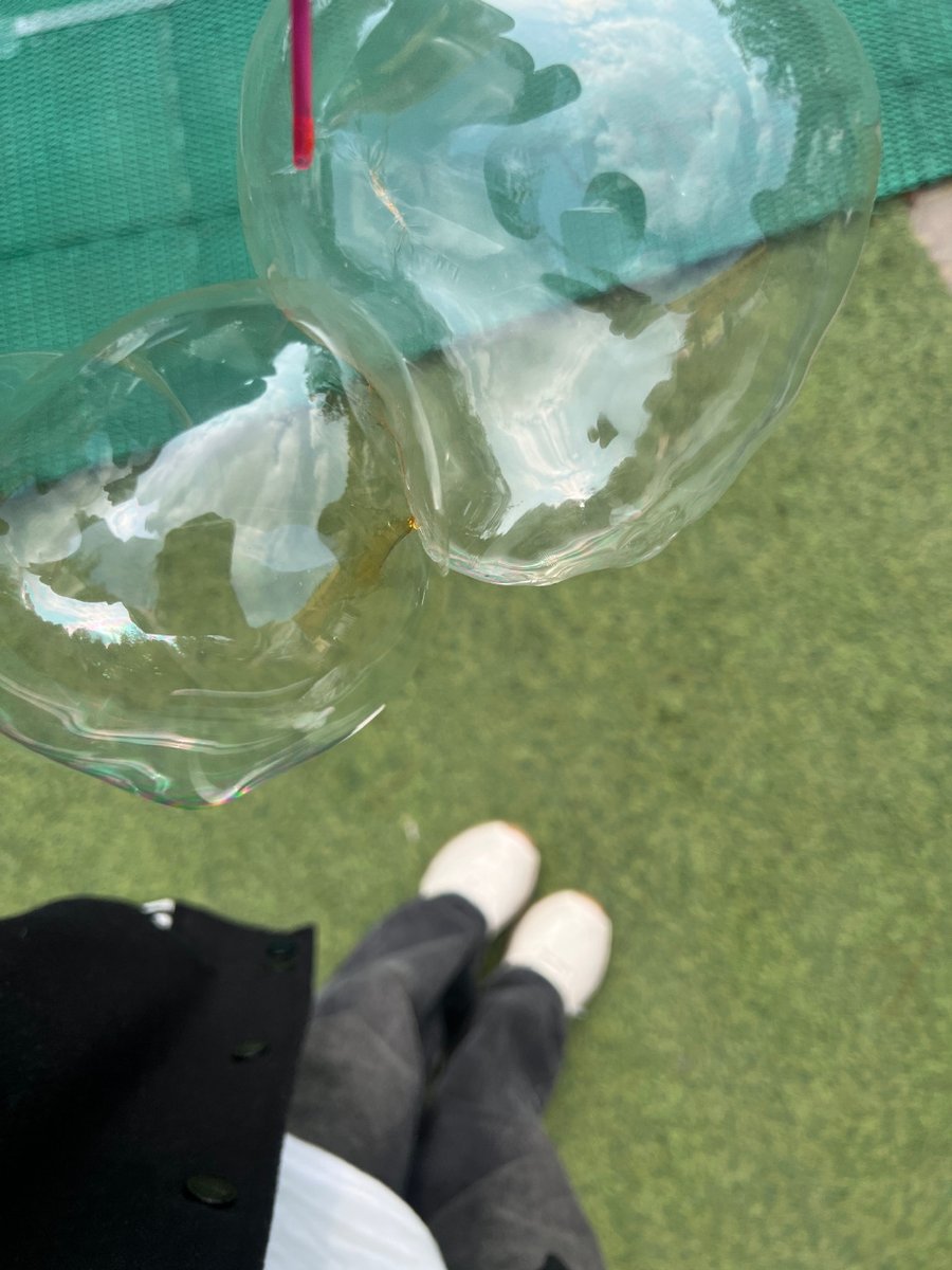 joyce_hoe70_4e5's tweet photo. [Mi Lie Xinbei snap! Cute little creature with fresh vibes in Xinbei, super happy moment!]， https://t.co/NDHv8utktM