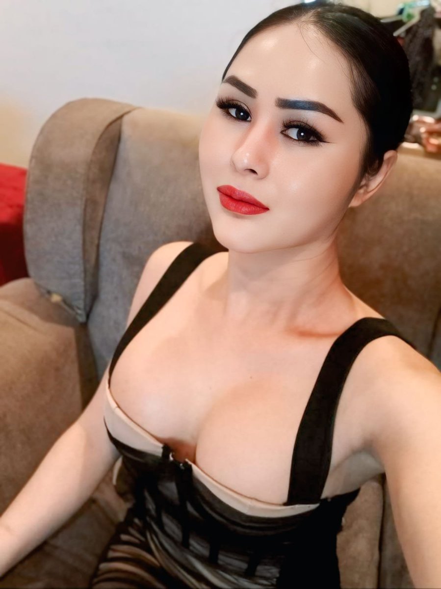 hayrettin34's tweet photo. #ladyboy_khobar #ladyboy_dammam #saudi https://t.co/3B8Et2bIiI