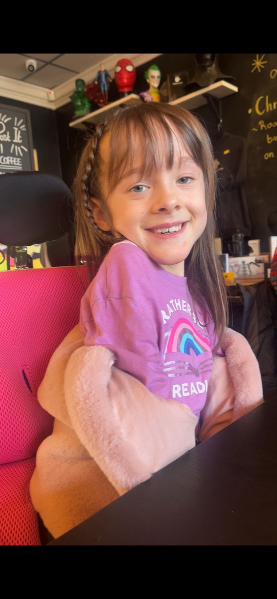 MairinNolaczy1's tweet photo. What was really hard for us as Parents is that No one in CHI would listen and @CarrollJennifer ignored are plea for Funding to travel abroad. We were meet with a stonewall. Answer for you failings public Inquiry #BackUs #JusticForHarvey #Scoliosis #TimelyTreatment #Accessibility https://t.co/z0WSElw56h