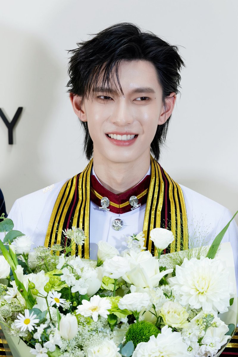 KKya088's tweet photo. #PoohGraduationDay 
@ppoohkt #ppoohkt 
🥹 https://t.co/xljbjvWgkc