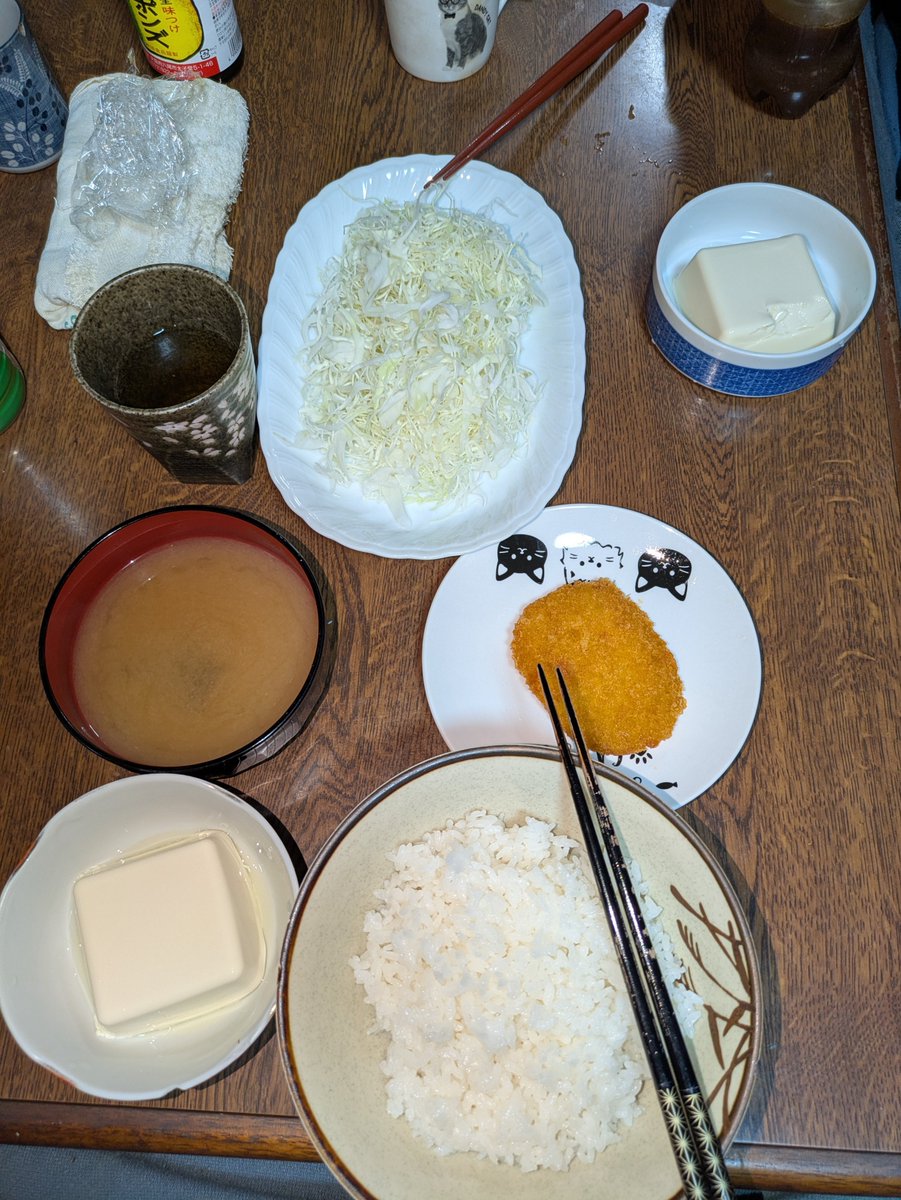 unitorigin's tweet photo. 皆さん、こんばんは🌛
本日も参りますよ🎶
突撃今日の🌃🍚 https://t.co/jq3J0n0sX4