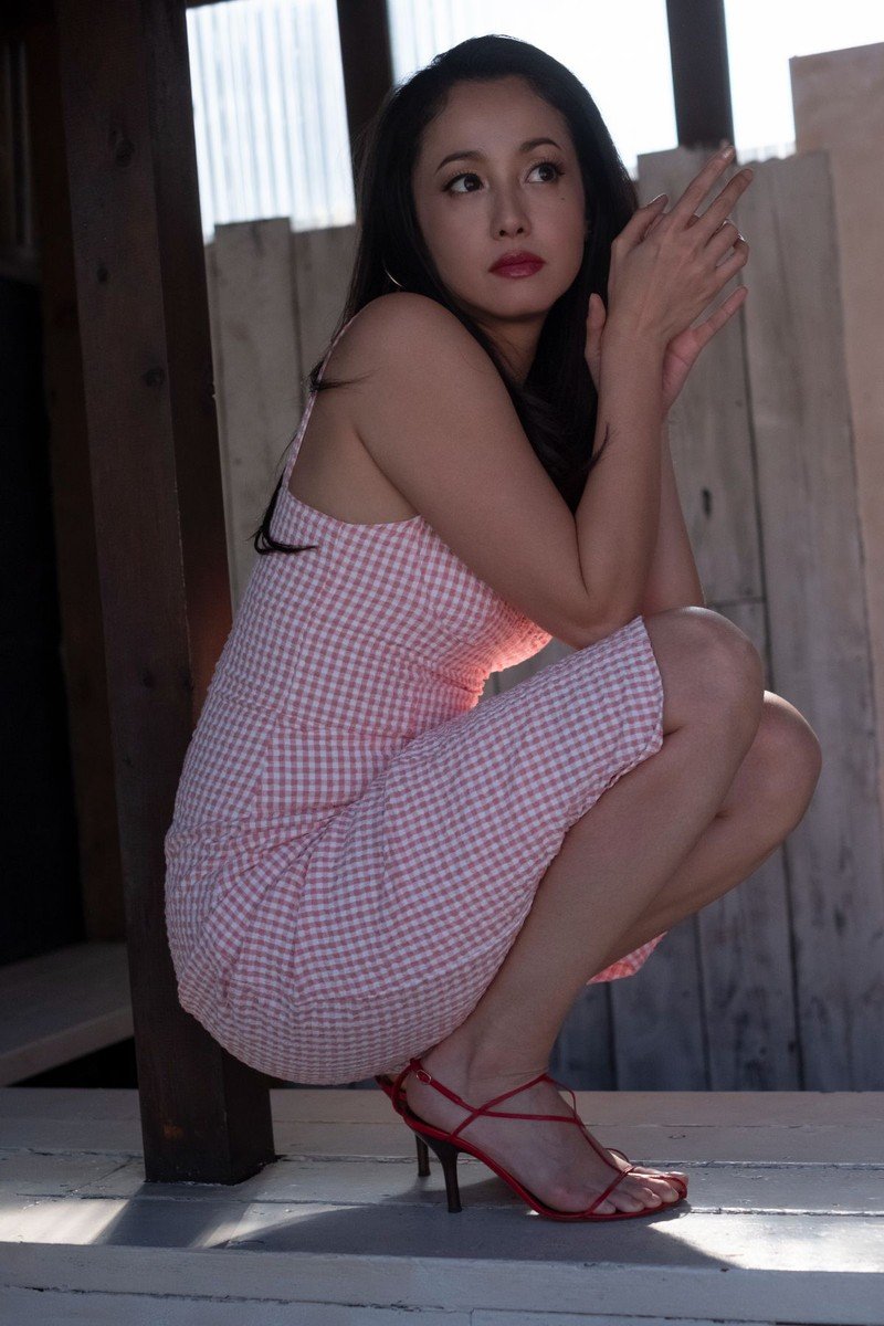 arashisakura's tweet photo. 沢尻エリカさん40歳
美貌が全く衰えなくてエグい https://t.co/waQkLeiLTp