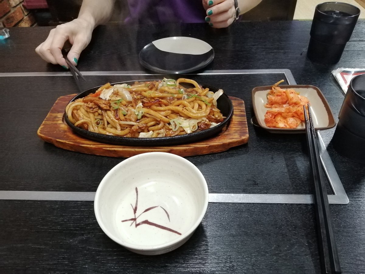 MACKii1234's tweet photo. 🍥こくらー。お酒抜き前打ち上げで居酒屋に来てます。お冷やでかんぱーい。おーつかれー。
🍢I'm at an izakaya (Japanese pub) with Mackii for a pre-event celebration without alcohol. https://t.co/8gFOJnDnJE