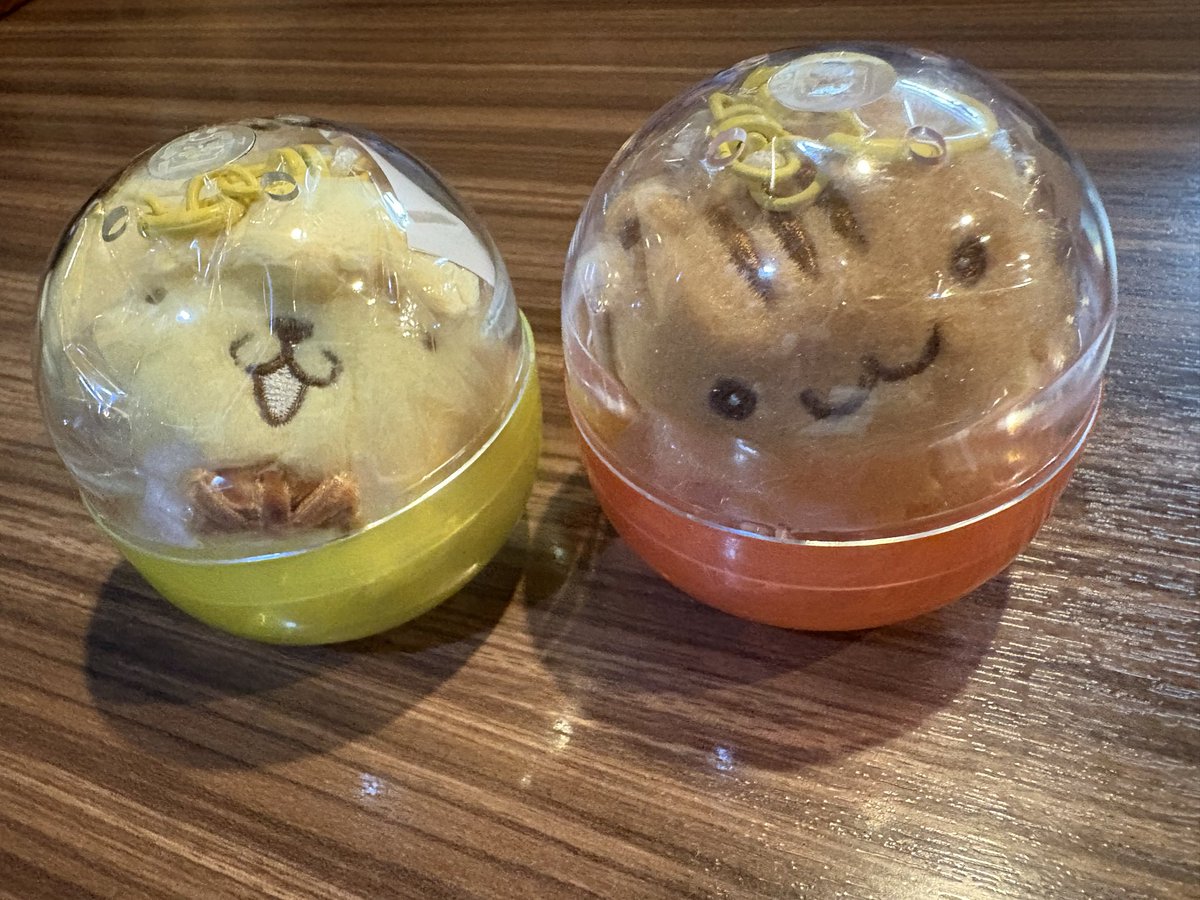 ykatkom's tweet photo. ポムポムプリン　ぬいぐるみキーホルダー
譲　ポムポムプリン　ベーグル
求　マカロン
複数:マカロンも可
都内手渡し可能　
郵送可能 https://t.co/GZuBUbHXuW