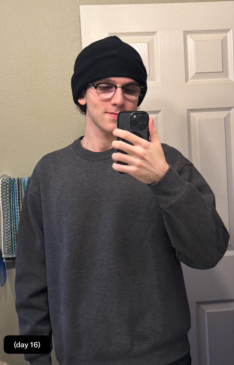 zerorequiem05's tweet photo. The most humbling experience oat, made me realize how much control being high had over my life. I have so much respect for people who struggle, ts is not easy at all, just be kind to urself. It’s really just one step at a time, things eventually get better 🙏 https://t.co/7rg0MK9NoJ