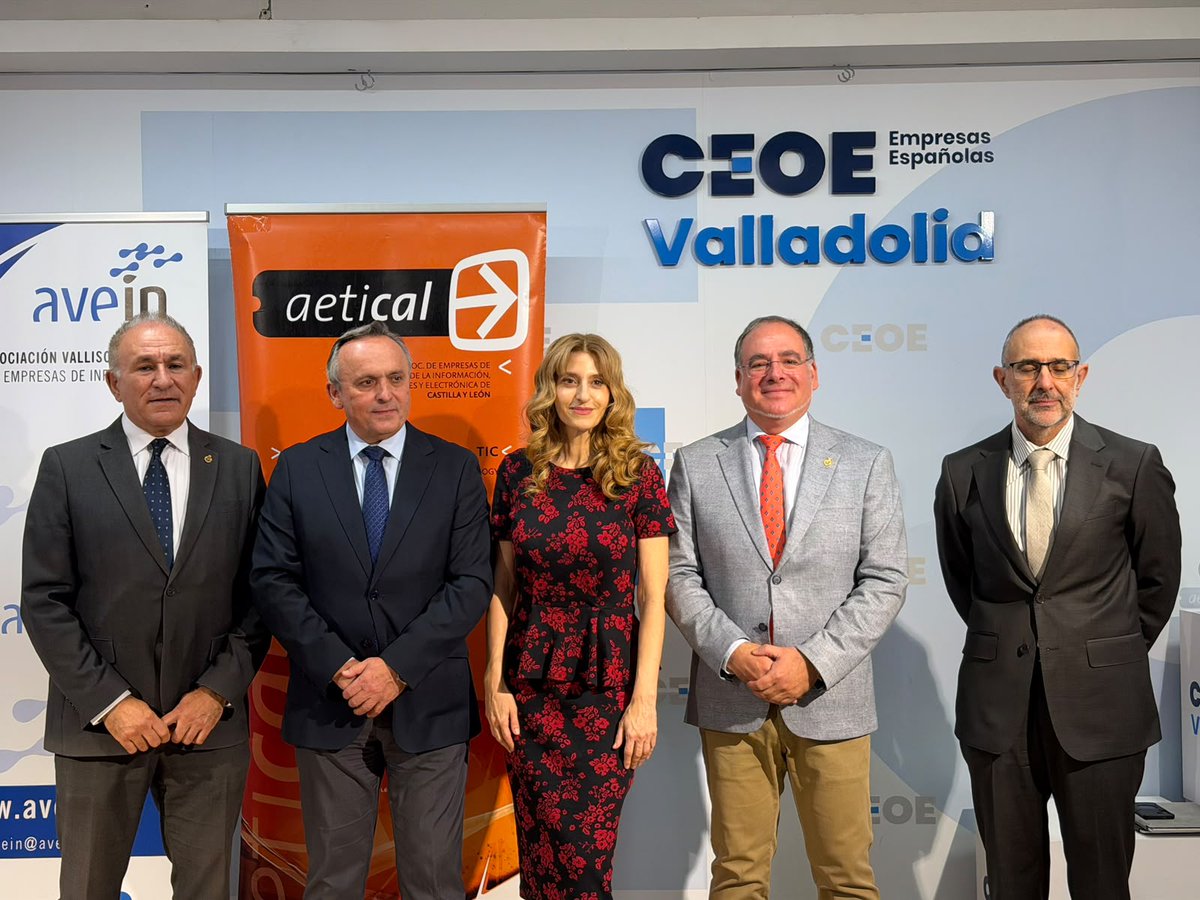 AETICAL's tweet photo. El Encuentro AETICAL 2026 reunió en Valladolid al sector TIC, con los viceconsejeros Mar Sancho (Dinamización Industrial y Laboral) y Luis Enrique Ortega (Transformación Digital e IA).
IA, ciberseguridad, facturación, ayudas y Premios AETICAL marcaron la jornada.
#AETICAL #JCyL https://t.co/UZhvm1EM5m