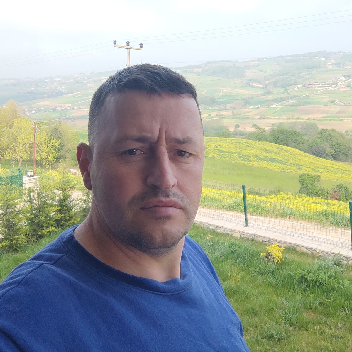 SalihEmirolu's tweet photo. Bugün doğum günüm. 50 yaşına girdim. Yılda sadece bir kez olduğu için, bugün biraz şımarıklık yapmama izin verin. Eğer bu paylaşım tesadüfen karşınıza çıkarsa, ilk defa tanışsak bile, Tebrikler diye tek bir kelime bile yazsanız, muhtemelen defalarca okuyacağım. Teşekkür ederim🙏 https://t.co/BqRpNBUUN5