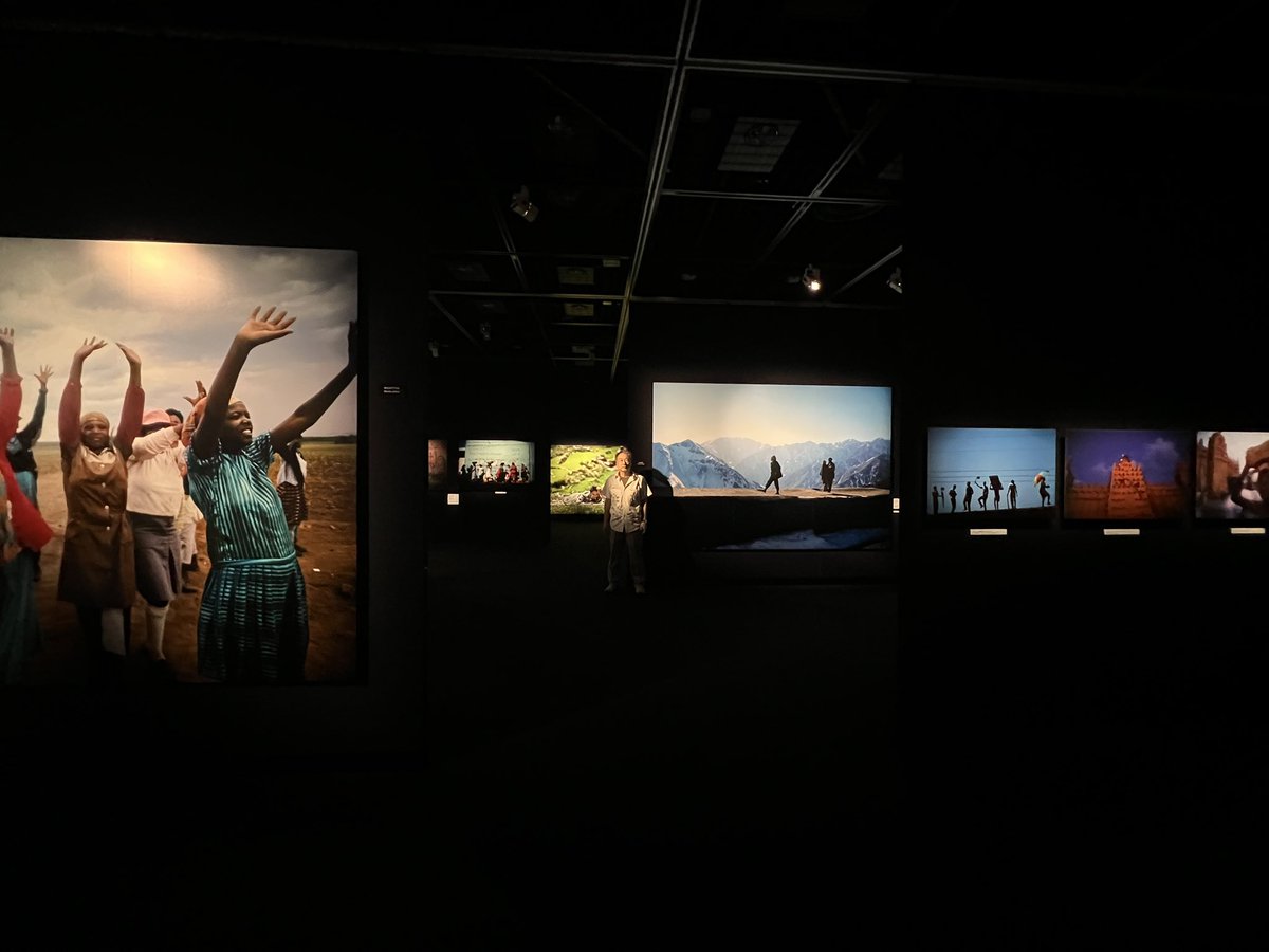 t_inshokan's tweet photo. 長倉洋海 写真生活50年写真展
『蒼き空に歌い、草原に横たわれ」
会期：2026年10月2日（金）～11月10日（火）
会場：キヤノンギャラリーS
時間：10:00~17:30
入場無料、日曜・祝日休館
★トークイベント
日時：10/10（土）14:00～15:30
会場：キヤノンSタワー3階 キヤノンホールS
定員：300名（申込先着順、参加無料）
#長倉洋海
#キヤノンギャラリーS
#写真展
#蒼き空に歌い草原に横たわれ
#10月2日本日から！