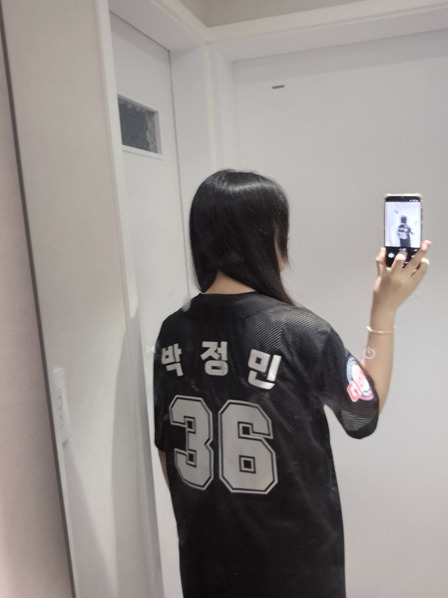 100xi_giants's tweet photo. 올드 블랙 짱 이뿐것... https://t.co/yp7bIvbAmH