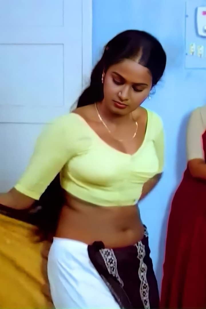 cd_Vatsuu's tweet photo. My stepsis finding my CD secret!

All family members went to temple festival except me and sister. We both told we had exams. My sister told she's going to her frnds home to study, so I was so happy coz now I can enjoy my free time by wearing my favorite saree. But she came early https://t.co/lq2haemh1v
